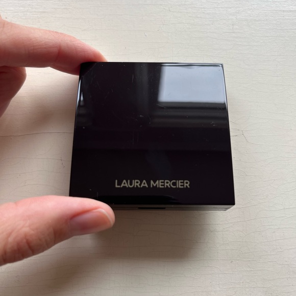 Laura Mercier blush color infusion in passion fruit. - Picture 3 of 3